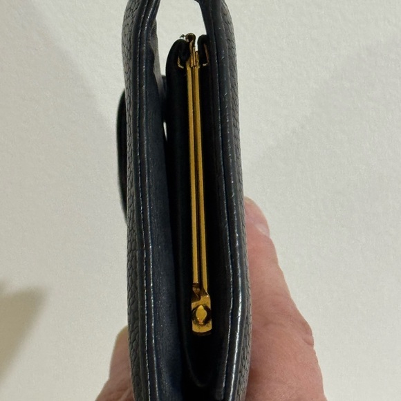 CHANEL Black Caviar Leather Wallet - Picture 15 of 16